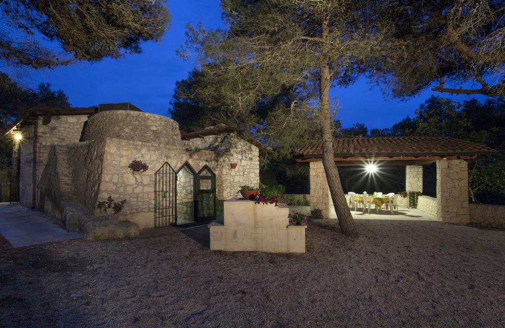 Trullo In The Wood Villa Nardò Exteriör bild